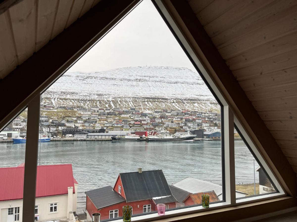 Apartment Downtown - Great View! Klaksvík Exterior foto