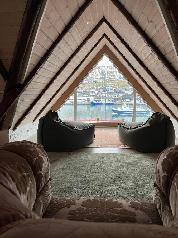 Apartment Downtown - Great View! Klaksvík Exterior foto